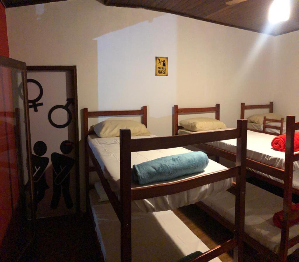 Hostel 4 Elementos - 200 Metros Da Praia De Pernambuco E Do Mar Casado Гуаружа Экстерьер фото